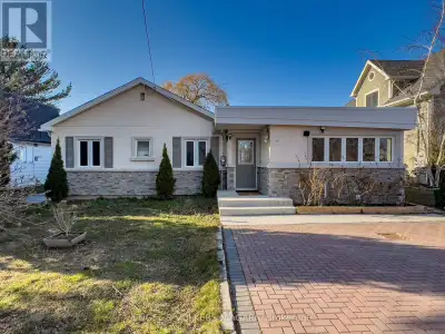 Charming waterfront bungalow with stunning views of Lake Ontario. Welcome to your dream waterfront r...