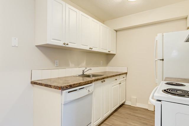 2 Bedroom Apartments for Rent Near Lakeland College in Long Term Rentals in Lloydminster - Image 4