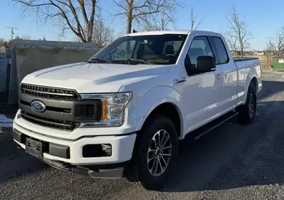 2019 Ford F150XLT, with 3.5L V6 Ecoboost, automatic transmission and 4WD with only 61092kms! Very cl...