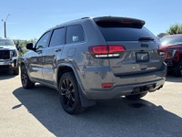 AMVIC Licensed Dealer * Heated Seats & Steering Wheel * Power Liftgate * Remote Start * Universal Ga... (image 5)