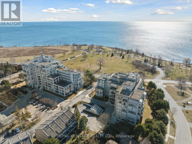 #1 -2 CUMBERLAND LANE Ajax, Ontario in Condos for Sale in Oshawa / Durham Region