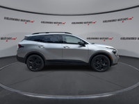 // ACCIDENT FREE!! // // SINGLE OWNER! // This used 2025 Kia Sportage X-Line Limited AWD with Panora... (image 8)