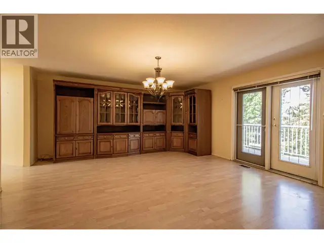 2263 Carmi Road Penticton, British Columbia in Houses for Sale in Penticton - Image 14