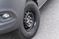 Engine: 2L TURBO 4cyl. L/100Km City: 0.0 L/100Km Hwy: 0.0 (image 8)