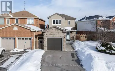 This Stunning 3-Bedroom, 3-Bathroom Home Offers The Perfect Blend Of Comfort, Style. Featuring Hardw...