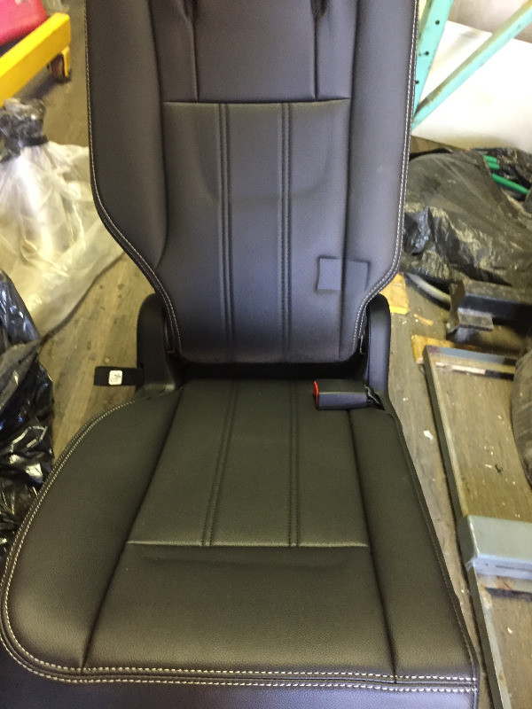 Minivan seat chairs in Other Parts & Accessories in Windsor Region - Image 4