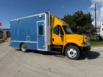 This truck has been oil-sprayed since new and is an ex-municipality unit with only 95,453 km. It fea...