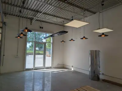 3500 sq. ft. showroom or gallery quality space for lease, bright dimmable lighting, pristine white w...