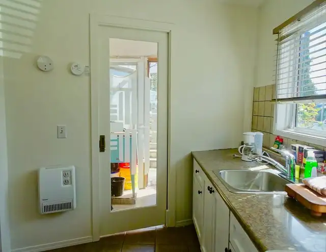 Cozy Suite, Gibsons, Sunshine Coast, View Property in Houses for Sale in Port Hardy / Port McNeill - Image 11