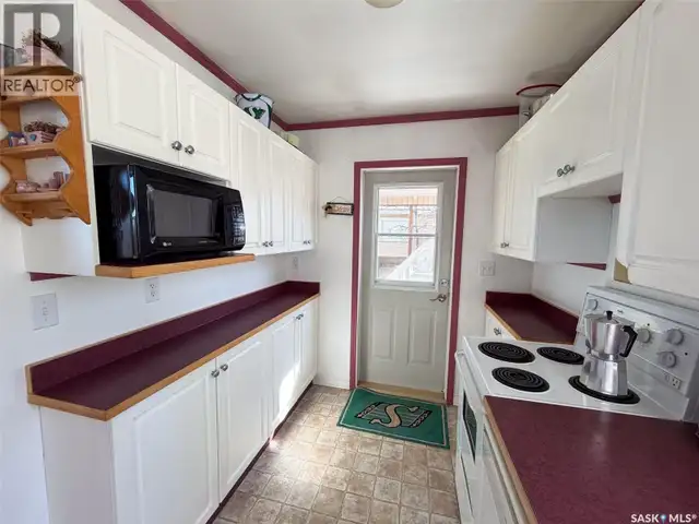 Meeting Lake Cabin Meeting Lake, Saskatchewan in Houses for Sale in Prince Albert - Image 12