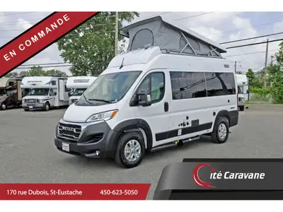 Thor Motor Coach Rize 18G avec pop top est construit sur le châssis RAM Promaster. Les nouvelles car...