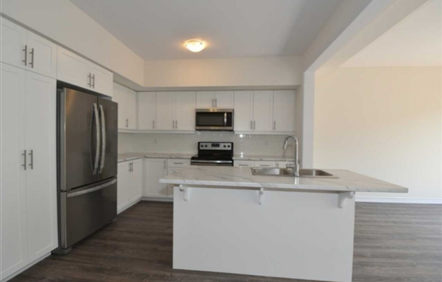Townhouse for rent in summit park  stoney creek in Long Term Rentals in Hamilton - Image 15