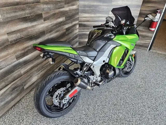 2013 Kawasaki Ninja 1000 ABS Garantie 12 mois in Sport Touring in Laval / North Shore - Image 5