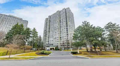 Price: $619,000 / $2,348/mo Sun Filled & Spacious Well Maintained 2 Bed, 2 Bath + Solarium. South Fa...
