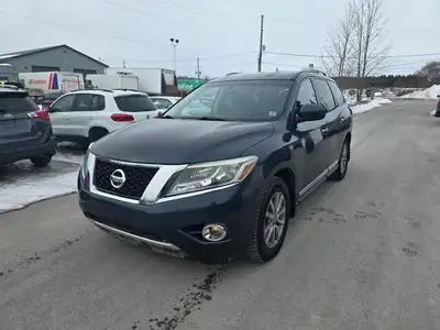 2016 Nissan Pathfinder SL AWD Only 87,550 km No Accidents Low mileage Pathfinder SL AWD in a beautif...