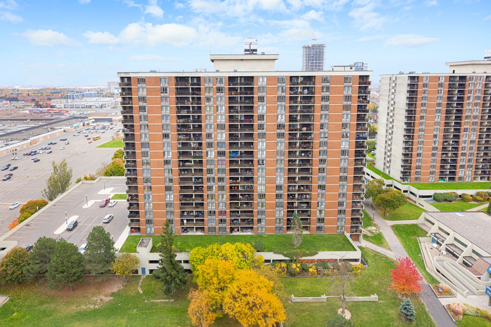 2 Bedroom Apartment for Rent - 430 McMurchy Avenue South 2