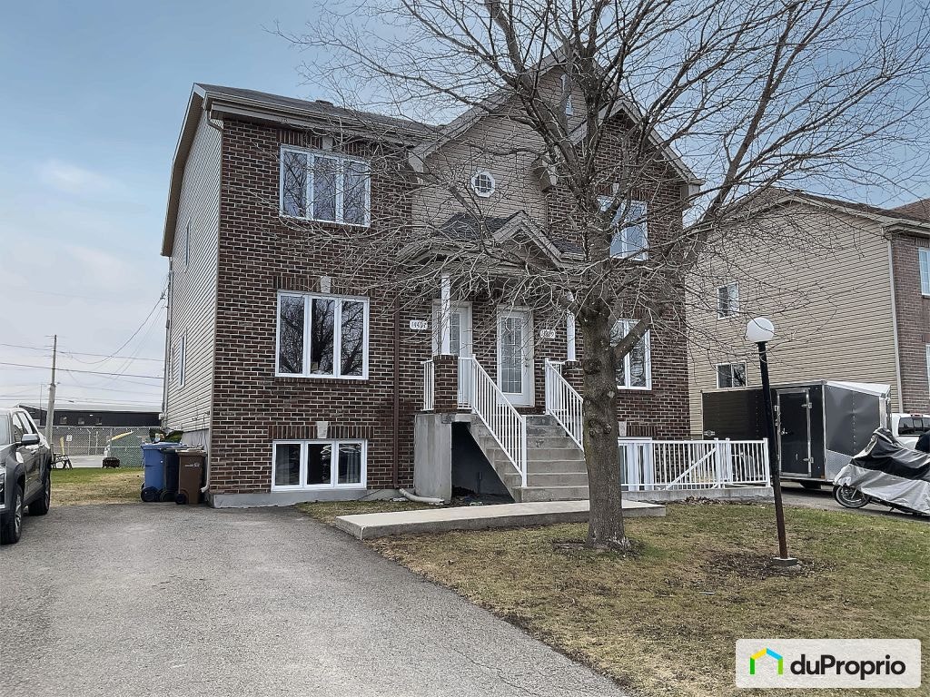 $989,000 - Triplex for sale in Mirabel (St-Augustin) — photo 2