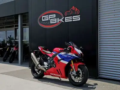 No money down.Credit approved in minutes* OACJust...CLICK HERE 2025 Honda CBR1000RR-R Fireblade SP S...