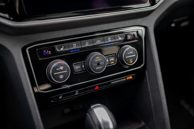 2018 VOLKSWAGEN Atlas Execline in Cars & Trucks in Kamloops - Image 14