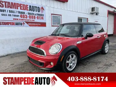Ward's 10 Best Engines. This MINI Cooper Hardtop delivers a Turbocharged Gas 4-Cyl 1.6L/98 engine po...