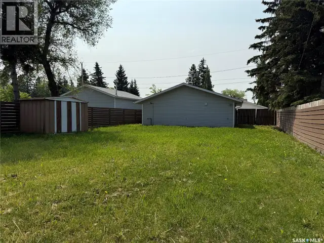 518 3rd AVENUE W Meadow Lake, Saskatchewan in Houses for Sale in Prince Albert - Image 22