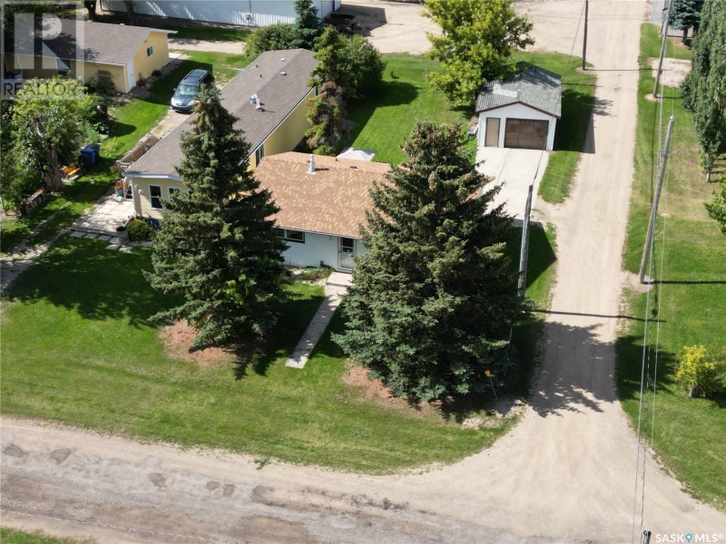 116 Bates STREET Earl Grey, Saskatchewan Houses for Sale Regina