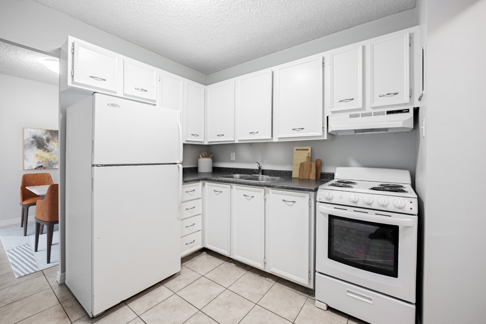 2 Bedroom Apartment for Rent - All Apartment Utilities Included 3