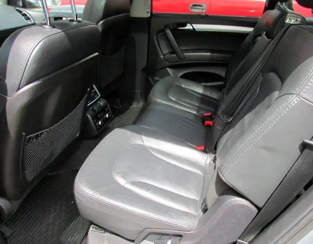 2007 AUDI Q75977915874987417615