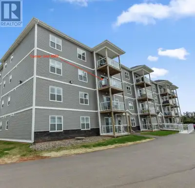 Located in Montgomery Heights in Charlottetown (East Royalty) This newer bright and spacious 3rd flo...