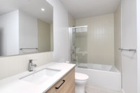 rental apartment for rent-logement locatif a louer-3 bedrooms/chambres-5 1/2-3cc-metro Papineau-vill... (image 7)