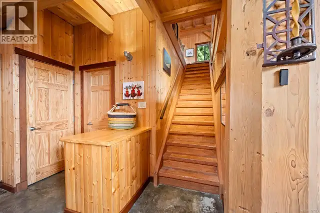 825 Austin Dr Cortes Island, British Columbia in Houses for Sale in Campbell River - Image 16