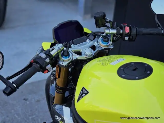 2026 Triumph Speed Triple 1200 RX in Sport Bikes in Oshawa / Durham Region - Image 19