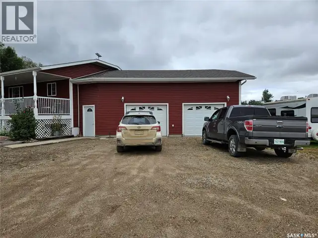 Redvers South Acreage. Antler Rm No. 61, Saskatchewan in Houses for Sale in Regina - Image 3