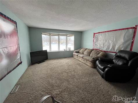 422 4th STREET in Houses for Sale in Saskatoon - Image 3