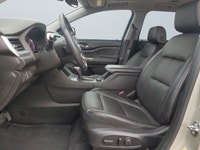 The GMC Acadia provides comfort, style and safety combined with flexible space and cargo capacity. 3... (image 9)