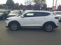 2017 Hyundai Tucson 184000 KM Price $11999 ON or QC Safety Included Warranty Included Carfax Include... (image 6)
