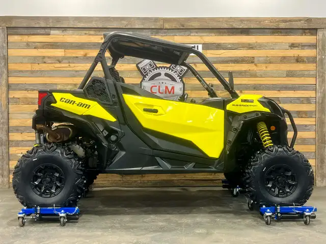 2019 BRP CAN-AM MAVERICK SPORT 1000R + 4X4 + DPS + FOX + NEW TIR in ATVs in Ottawa - Image 6