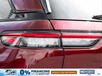 Only 21 Miles! This Jeep Grand Cherokee has a durable Regular Unleaded V-6 3.6 L/220 engine powering... (image 9)