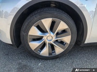 Scores 118 Highway MPG and 124 City MPG! This Tesla Model Y has a dependable Electric engine powerin... (image 9)