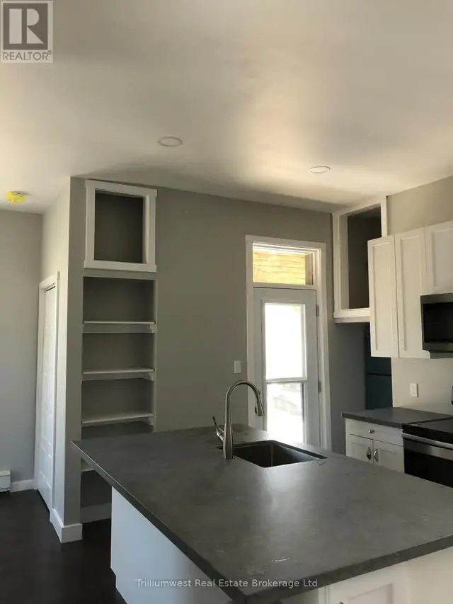 552 7TH AVENUE Hanover, Ontario in Houses for Sale in Owen Sound - Image 14