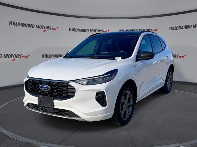 2023 Ford Escape ST-Line AWD in Cars & Trucks in Hamilton