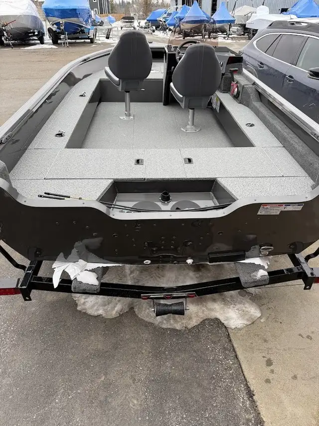 2026 Starcraft Renegade 165 | Black/grey | Yamaha T60 High Thrus in Powerboats & Motorboats in Kawartha Lakes - Image 5