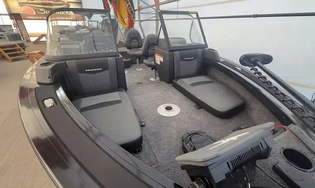 2026 TRACKER Targa V-19 Combo Tournament Edition fishing boat in Powerboats & Motorboats in Winnipeg - Image 22