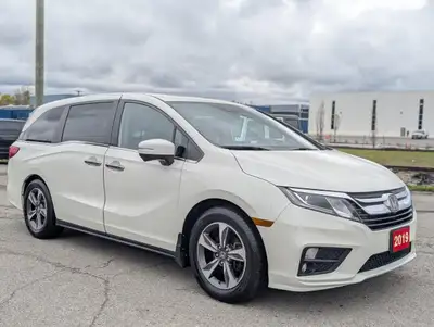 EX | NO POWER DOORS | 8 Passenger | Leather | Power sunroof | Rear Overhead DVD | Apple Car Play | A...