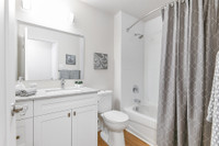 SPACIOUS APARTMENTS FOR RENT IN OTTAWA, NEAR BRITANNIA BEACH, MUD LAKE LINCOLN FIELDS STATION AND MO... (image 7)