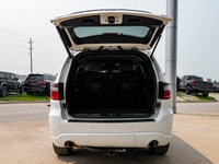Welcome to Barrie Dodge Chrysler Jeep. TIRES: 265/50R20 BSW AS LRR (STD),POWER SUNROOF,WHITE KNUCKLE... (image 7)