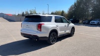 // ACCIDENT FREE!! // Experience full-size family comfort with this 2024 Hyundai Palisade Urban AWD,... (image 7)