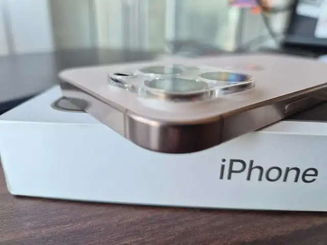 NEW Unlocked Apple iPhone 16 Pro Max 256GB Titanium in Cell Phones in Richmond - Image 5