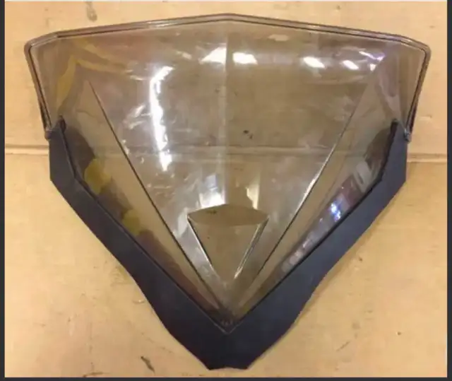 O. BRP 517304921 XM WINDSHIELD & SUPPORT BASE 517304922 UPST