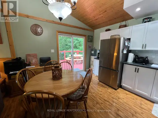 253 LACOURSE LANE Lanark Highlands, Ontario in Houses for Sale in Ottawa - Image 9